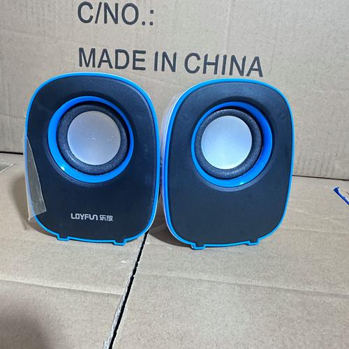 简约2.0声道音箱摆放效果