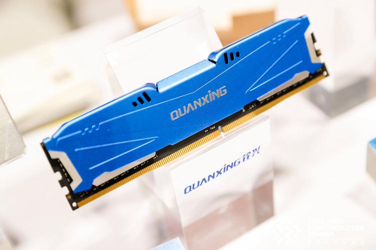 2TB大容量PCIe 3.0优选：铨兴P300固态硬盘深度评测