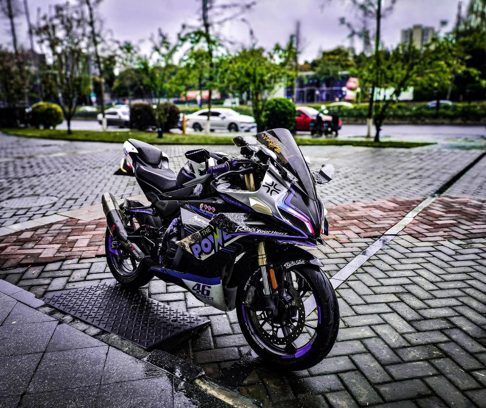 Power supply under load