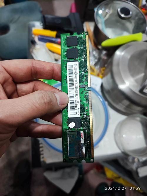 内存PCB与散热片细节