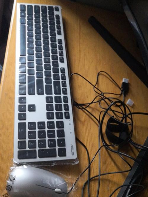 华硕EU300C vs 雷柏NX1800PRO 深度对比：商务办公有线键鼠套装谁更值？