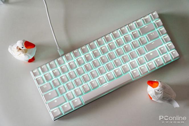 雷柏MT510 vs 驰尚KV100 深度对比：入门机械键盘与办公薄膜键盘的对决