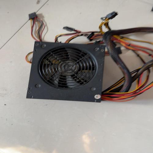 酷冷至尊雷霆450：入门级电源的性价比之选，稳定高效不容错过