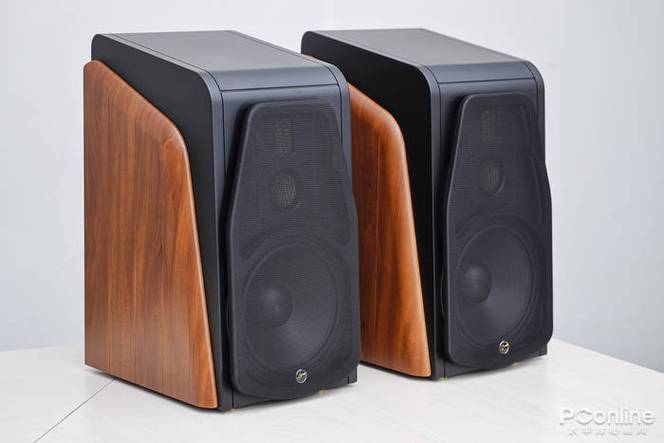 HiVi M500音箱外观木质箱体设计