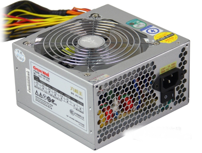 电源接口和线材细节