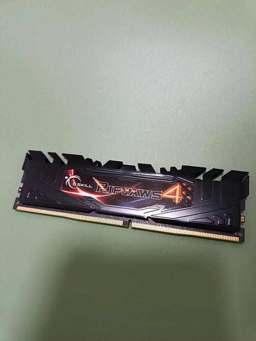 电脑内存散热片设计