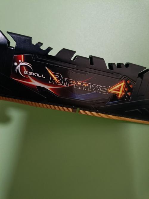 内存散热与功耗控制