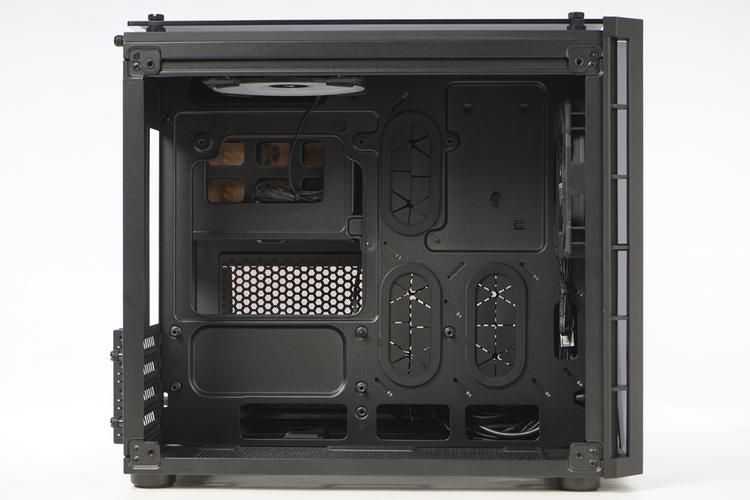 海盗船Crystal 280X vs 明基Q-Desk G200 深度对比：小钢炮与经典中塔的抉择