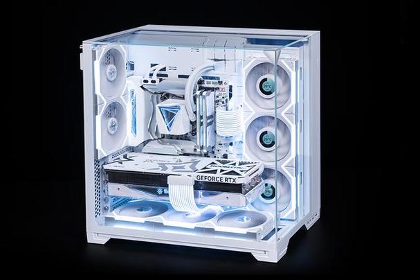 联力O11 Vision Compact内部空间展示