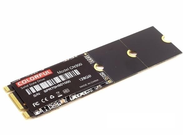 Colorful CN300 vs 闪迪至尊极速 固态硬盘深度对比