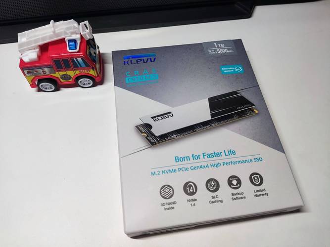 M.2固态硬盘安装示意图