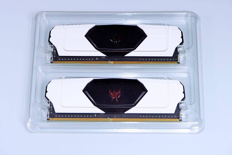 PC building with DDR4 RAM