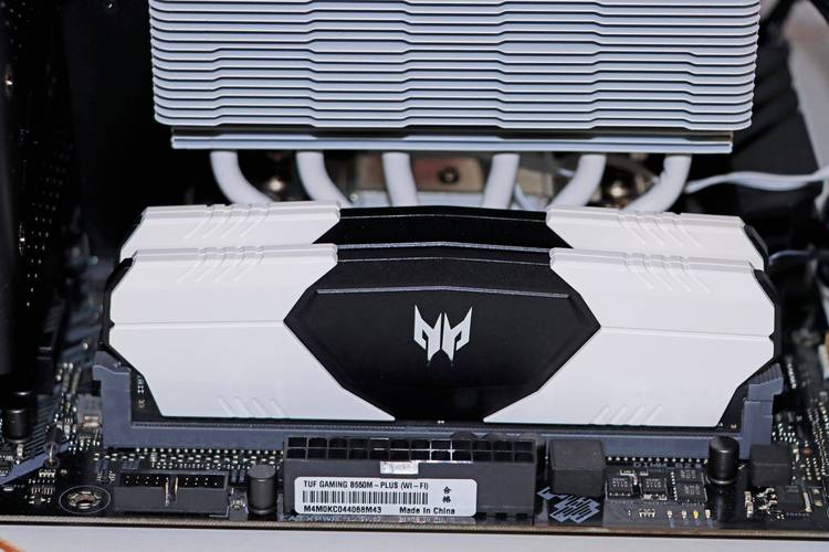 DDR4 RAM technical specifications close-up