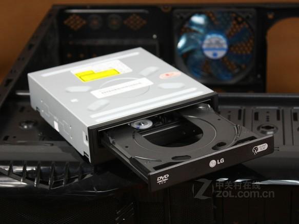 LG DH18NS40 vs 宏碁 AXD001 深度对比：内置DVD-ROM与外置刻录机如何选？