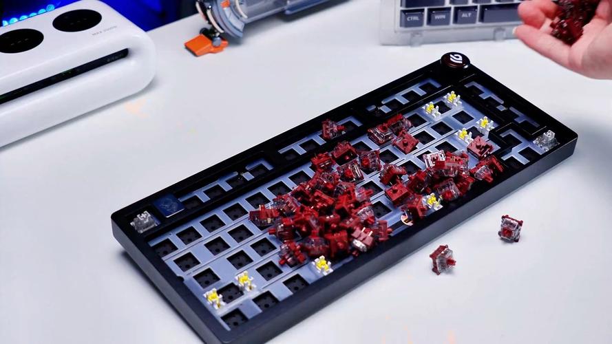 LEOBOG Hi75键盘轴体特写