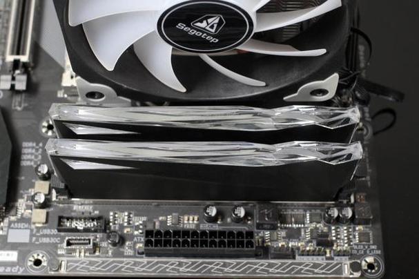 影驰星曜 16GB DDR4 3600 评测：RGB灯效入门级高频内存新选择