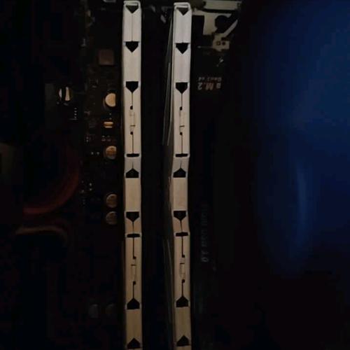 PC内存功耗与散热性能展示