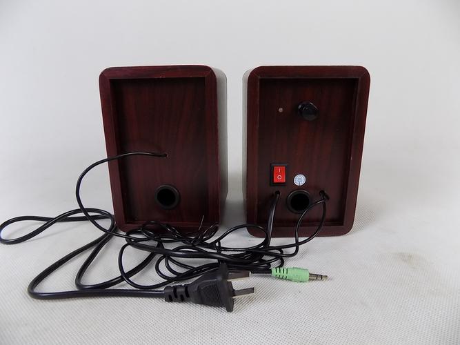 雅奇仕YCFM5音箱户外使用场景