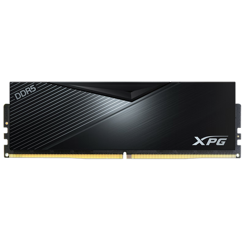 安装DDR5内存到主板