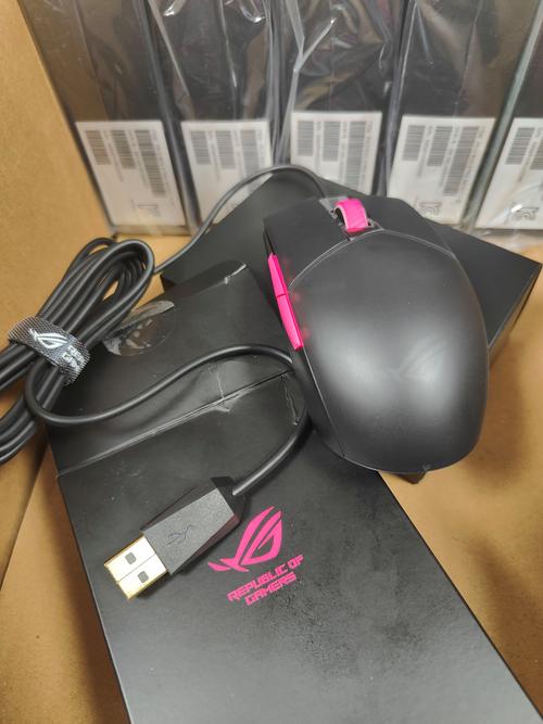 鼠标底部散热孔