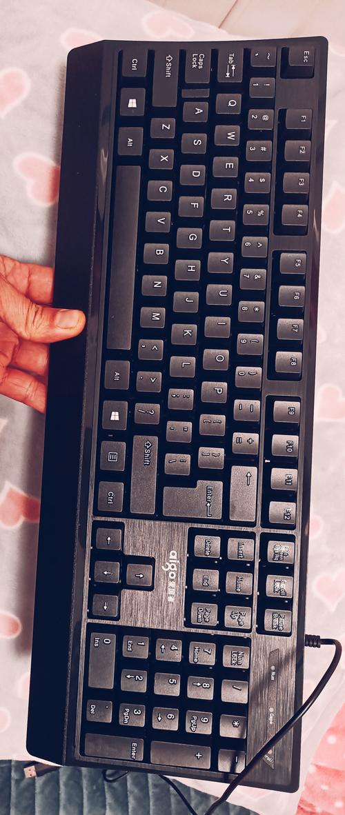 爱国者V800键盘侧面厚度