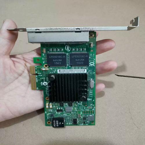 红外热像仪下的网卡温度分布