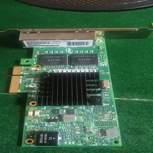 Intel I350-T4网卡芯片和接口特写