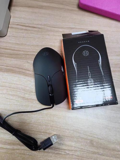 鼠标与电脑搭配使用