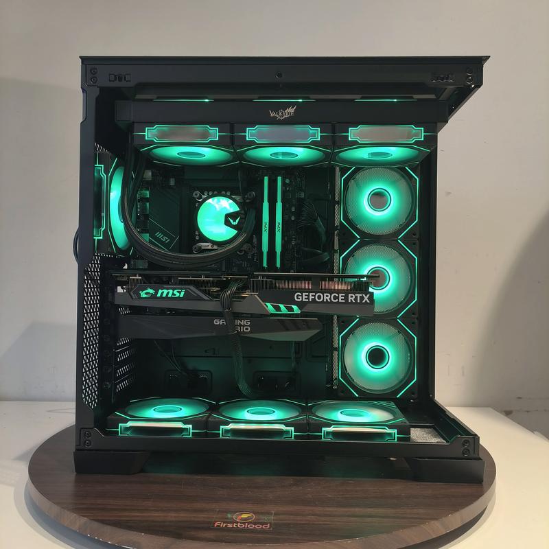 Complete PC build with Intel CPU