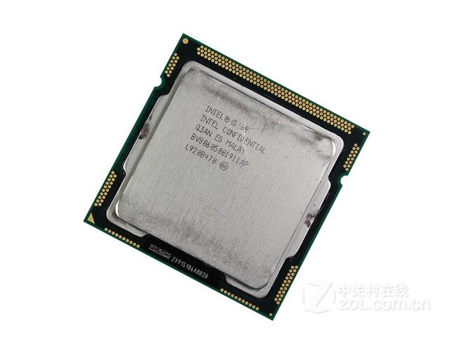 CPU 安装在主板上的外观设计