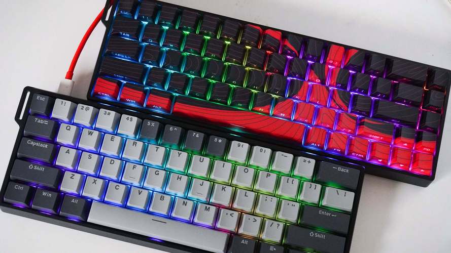 狼蛛MINI 60HE Pro 红色雾透外观