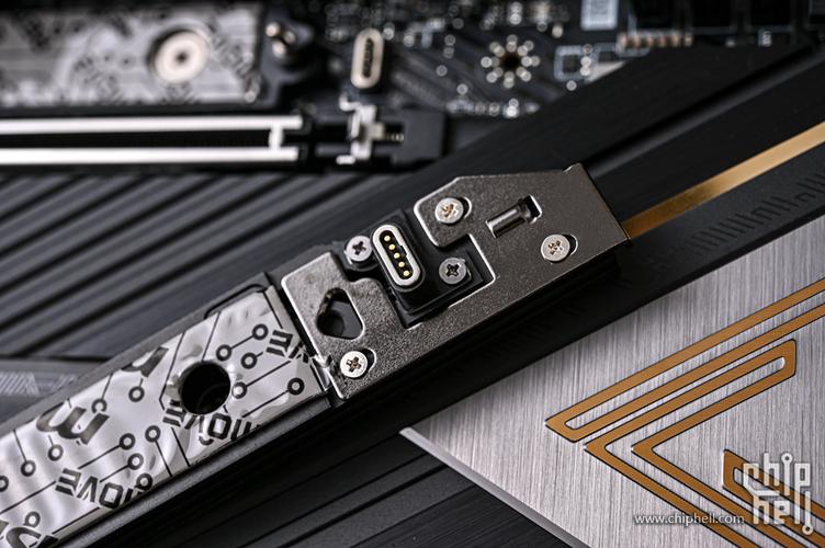 微星MEG Z490 ACE主板背面