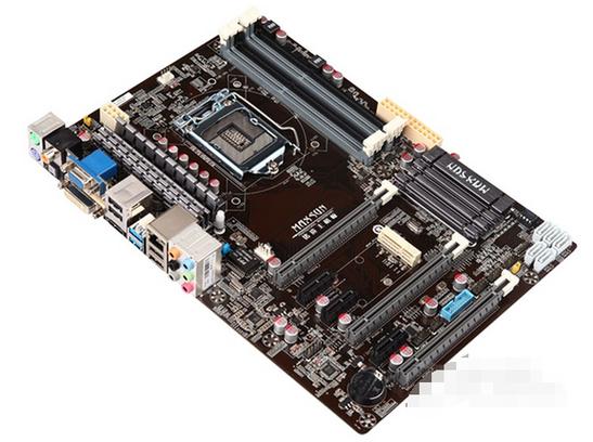 主板 CPU 插槽与芯片组细节