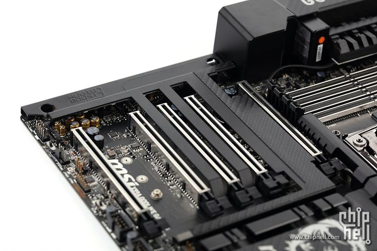 RGB 游戏主机整体外观