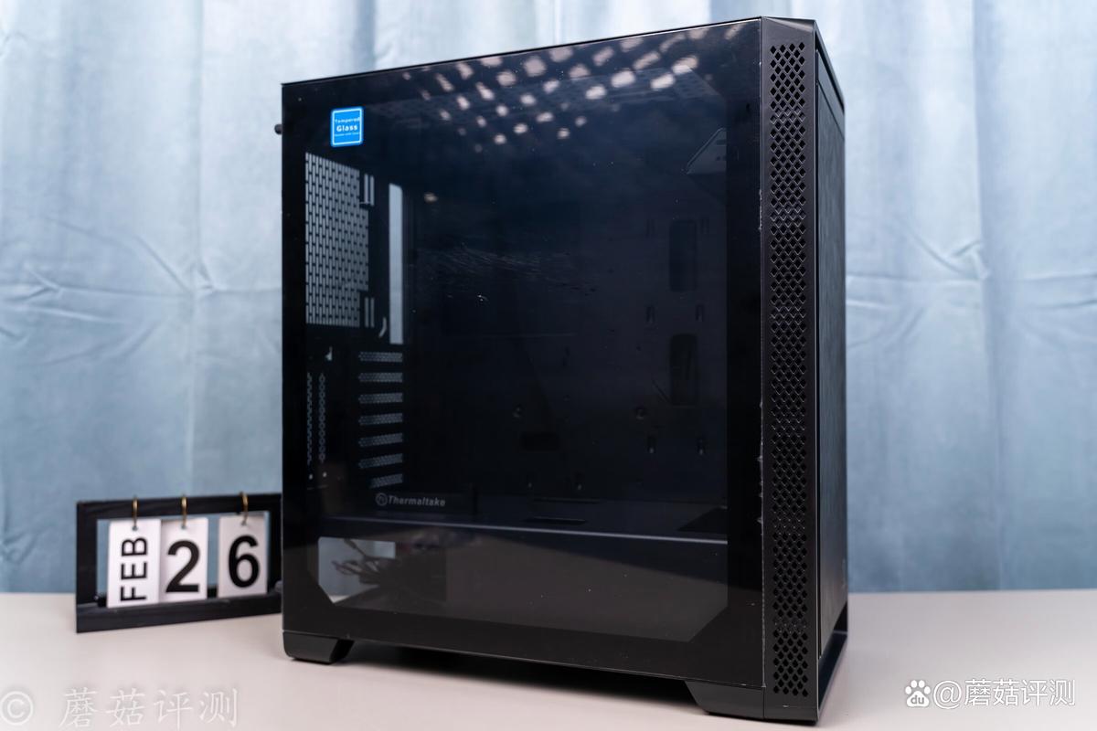 Graphics card installation in PC case