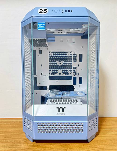 机箱内部规格与硬件兼容展示
