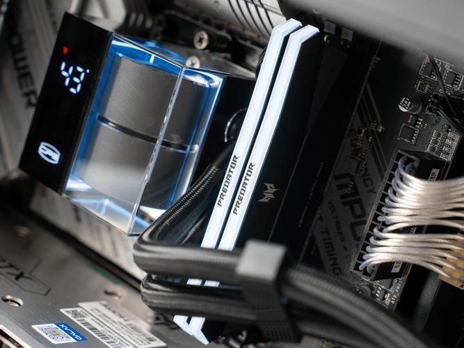 Acer Hera影锋DDR5内存外观