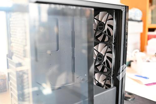 Water cooling system in PC