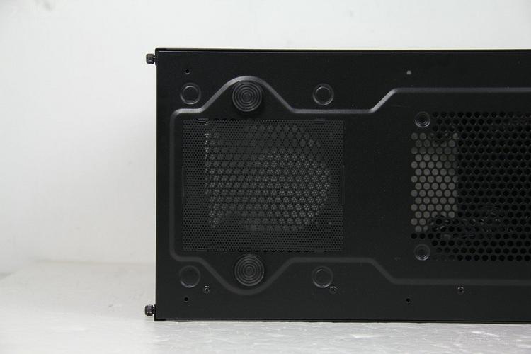 NZXT Tempest 410 Elite 装机后效果