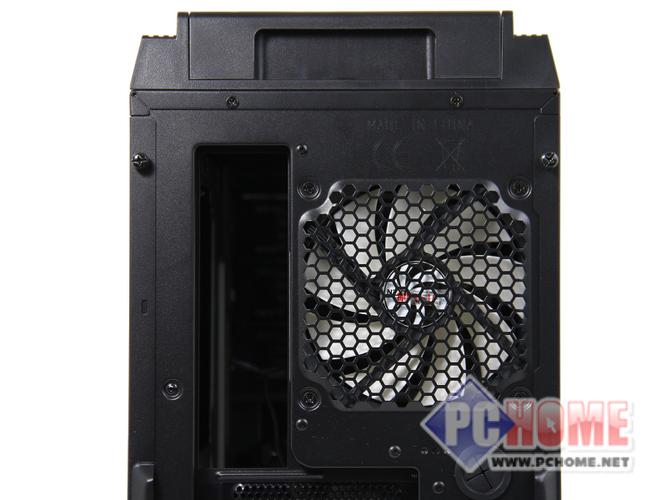 NZXT Tempest 410 Elite 内部硬件安装空间