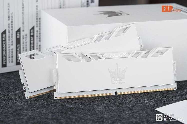 DDR5内存规格对比示意图