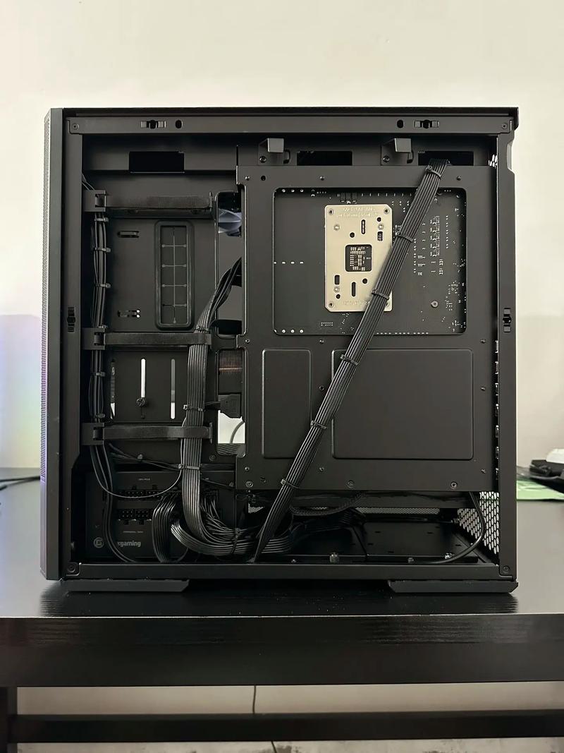 水冷散热系统安装