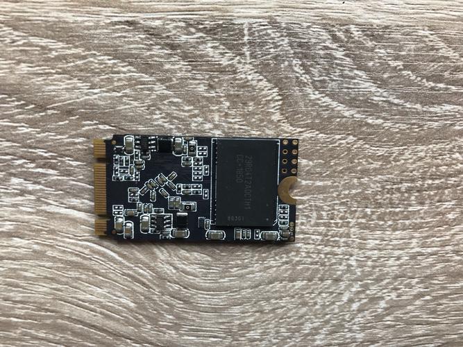 NAND 闪存颗粒