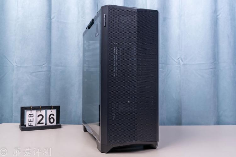 长城隐刃 H513 机箱深度评测：大空间 ATX 钢化玻璃电竞机箱，性价比之选