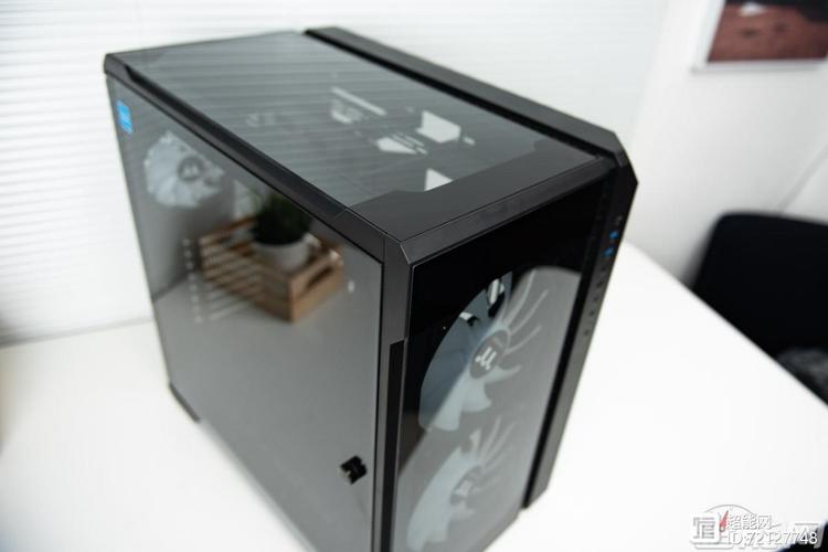 Gaming PC with water cooling