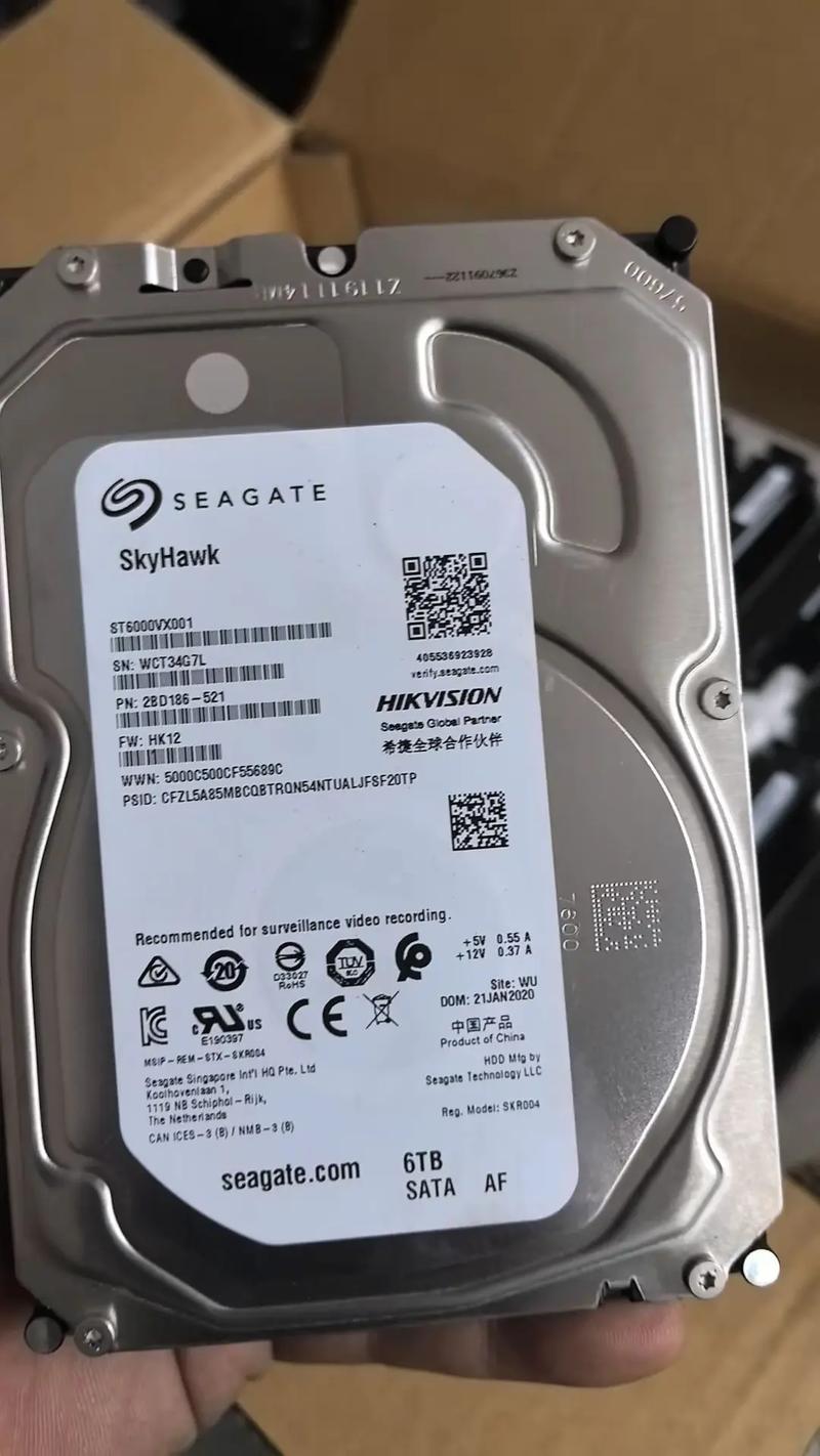 huananzhi 10PURX vs 梓诺1TB 深度对比：谁更值得买？
