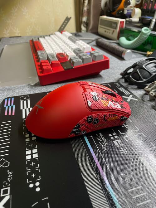 用户正在使用键盘打字