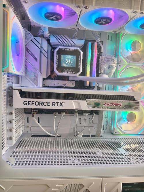 PC机箱RGB灯光效果