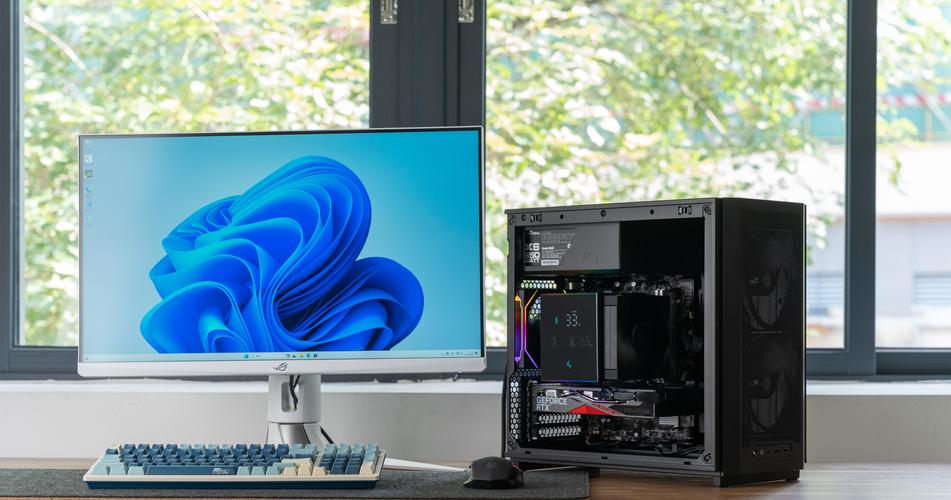 PC case with multiple cooling fans
