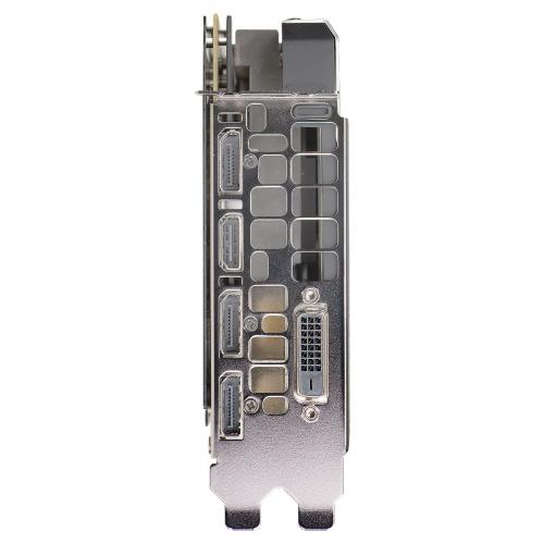 双风扇显卡安装在PC机箱内